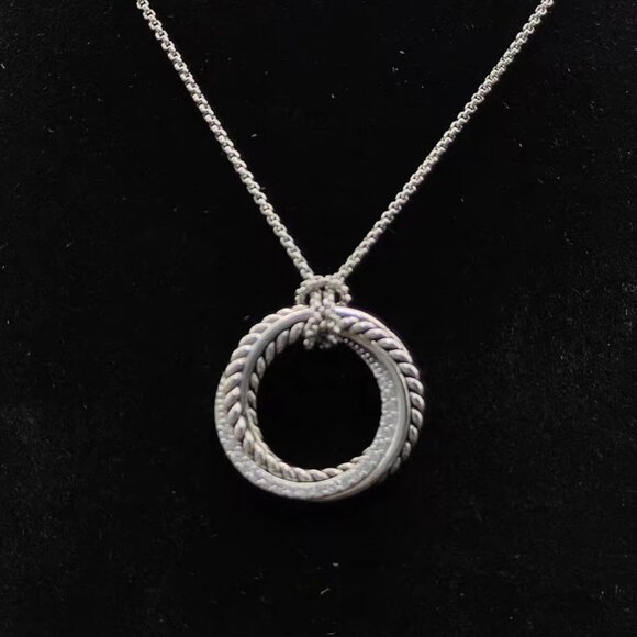 David Yurman Sterling Silver Crossover Loop Necklace - Picture 6 of 7